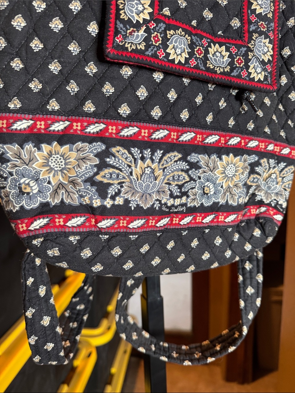 Vera Bradley Vintage Quilted Drawstring Backpack Black Floral Red Trim Rare USA - Picture 4 of 11